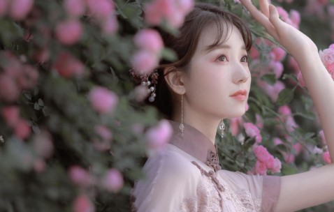 怀孕初期肚子特别疼是生化了吗会流血吗